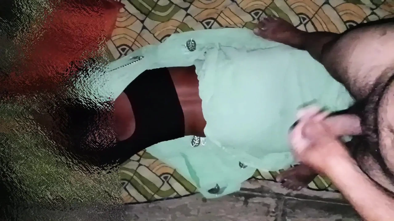 Devar ji, anh kế của bạn đang ở ngoài, xóa ngứa mông tôi, anh rể, tôi sẽ không nói với ai, tôi muốn đụ bạn