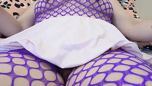 Teasing Short Skirt Playtime With MILF Mom