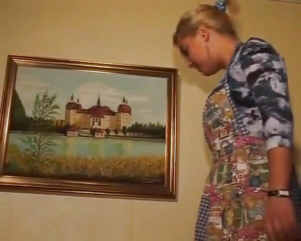 Sexy and Skillful German Girl Fucking with a Long Pecker in the Bedroom