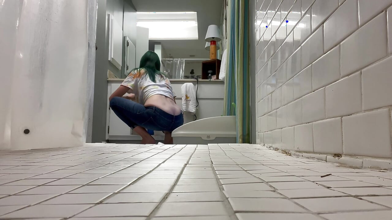 お尻の割れ目