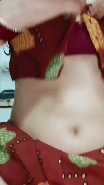 I went to bhabhi’s house when her brother not at home and enjoyed a lot with my lovely bhabhi, Full Hindi Viral Video | Clip 1