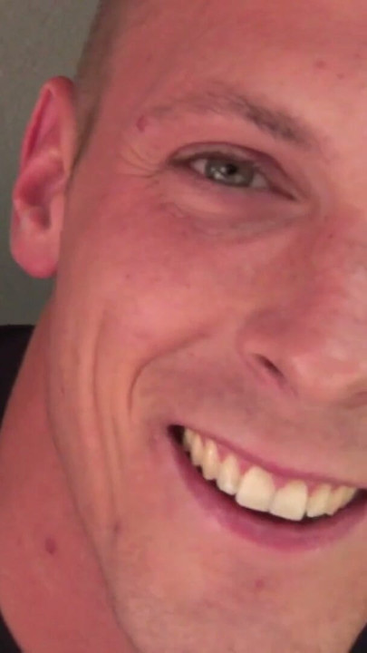 Er sagt so, sowas kann ins Auge gehen! Regina Facial Cumshot | Clip 1