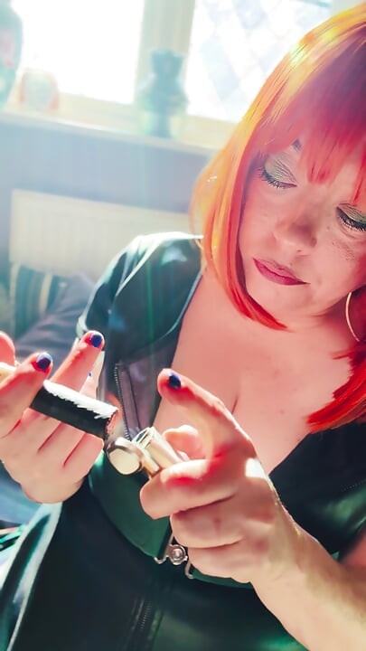 A Smoke Show From Tina Snua - Cigar Smoking Smoker Smoke Drifting OME