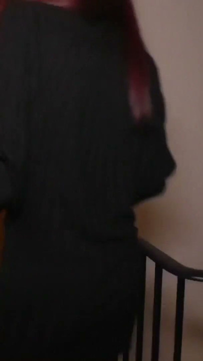 Sarah findet immer jemand fuer ihre Sexsucht | Clip 1