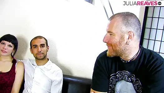 Cewek cantik tersedak kontol besar lalu disetubuhi sampai mulutnya dicrot