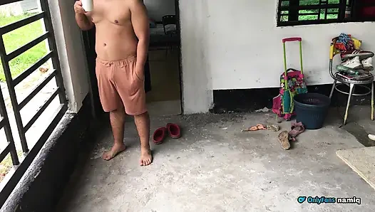 Pagi-pagi Sama Adik Tiriku Yang Gampang