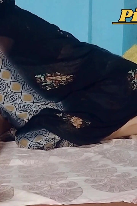 Desi Dhokebaj Patni Apne Naye 男朋友 Se milne jati hai 或 uske saath jordar 性爱 karati hai
