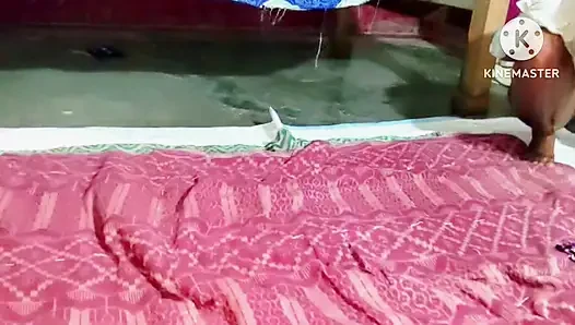 Desi Suhagrarat's first time in a saree