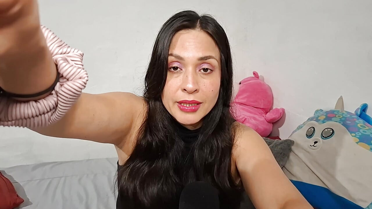 ASMR Roleplay YOUR GIRLFRIEND cuts your hair