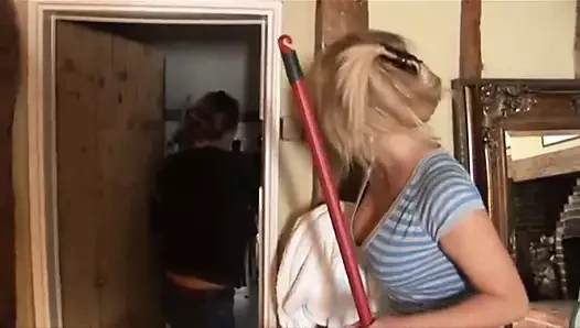 Fucking my house maid when step mom is out for shopping