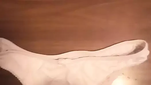 Mamine bele gacice 1