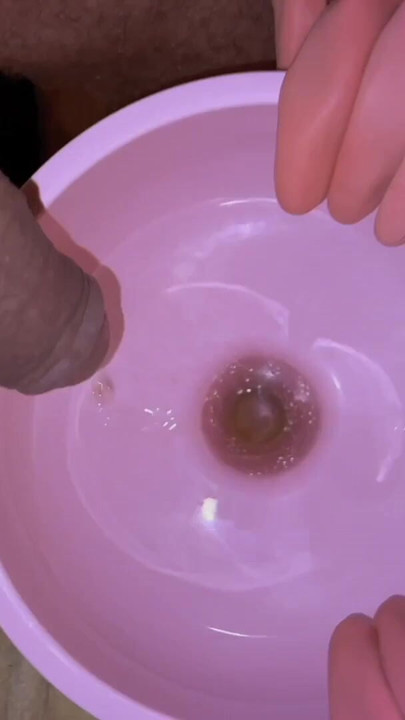 Dominatrix Mistress April - Slave Rose in tubes breath controlled | Clip 2