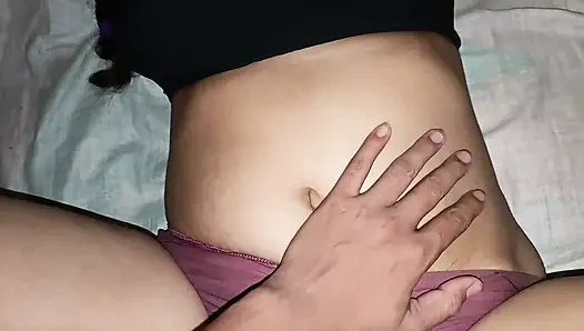 Bengalisches schönes geiles dorf bhabhi, rief mich in der Nacht 1 uhr in ihrem zimmer und ganze nacht sex mit bhabhi.