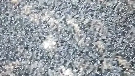 Yoğun inleyen vücut titreyerek orgazm oluyor koca amcık diliyle sikişiyor