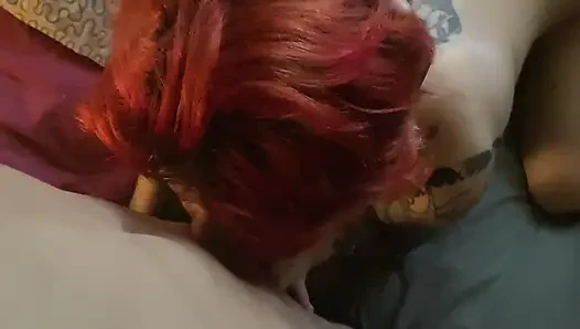 Просто запалили, играя с ее волосатой киской