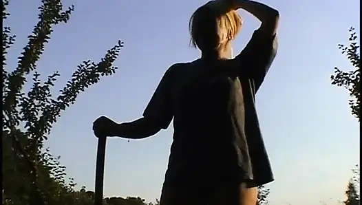 Busty blonde mature pussy toying and drilling it with banana