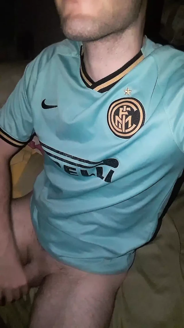 sexy fan of inter milan masturbating
