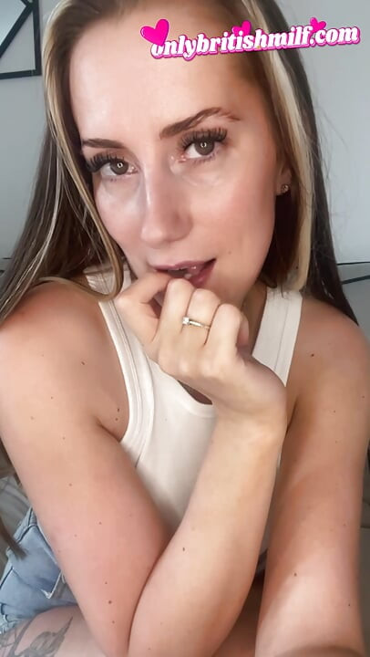British Bored Housewife JOI