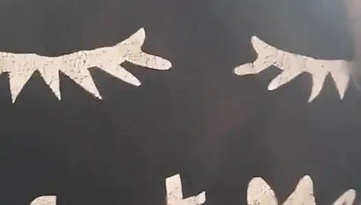 Hintli üvey kız kardeş tutkuyla üvey erkek kardeşini sikiyor