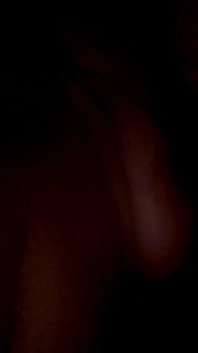 Sentuh aku atau tonton aku