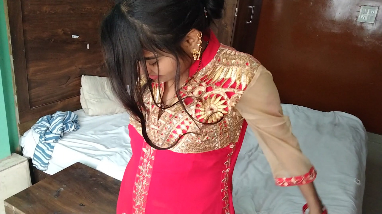 Yoga sikhaanee ke liyee bhaabhi ko oltaa karke doggy style me blowjob karke muh me lund daalkar chod diyaa