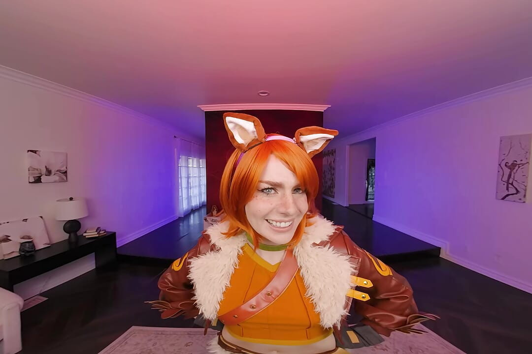 VRCosplayX, amikor éppen nem Maddie Wren vámpírral harcol, mint a Marvel riválisa, Mókuslány elég kanos tud lenni