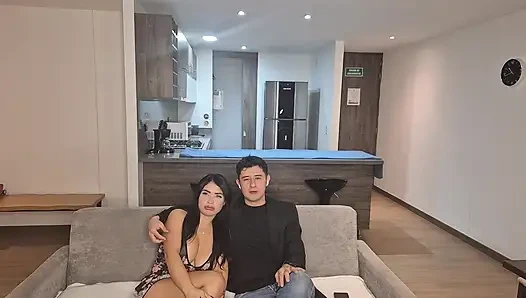 Не Думая, Я Трахаю Сводную Сестру Своего Лучшего Друга, Пока Мы Смотрим Футбольный Матч