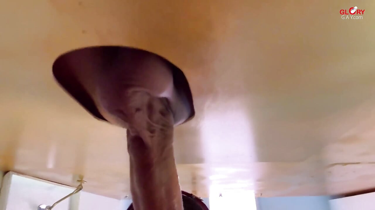 Cookie & Cream Xmas He Shoots… Then I Eat the Whole Cum-soaked Cookie. You Eating the Next One with Me