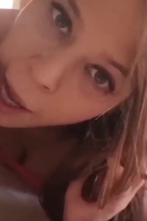 Recently Divorced I Suck and Fuck Like Crazy