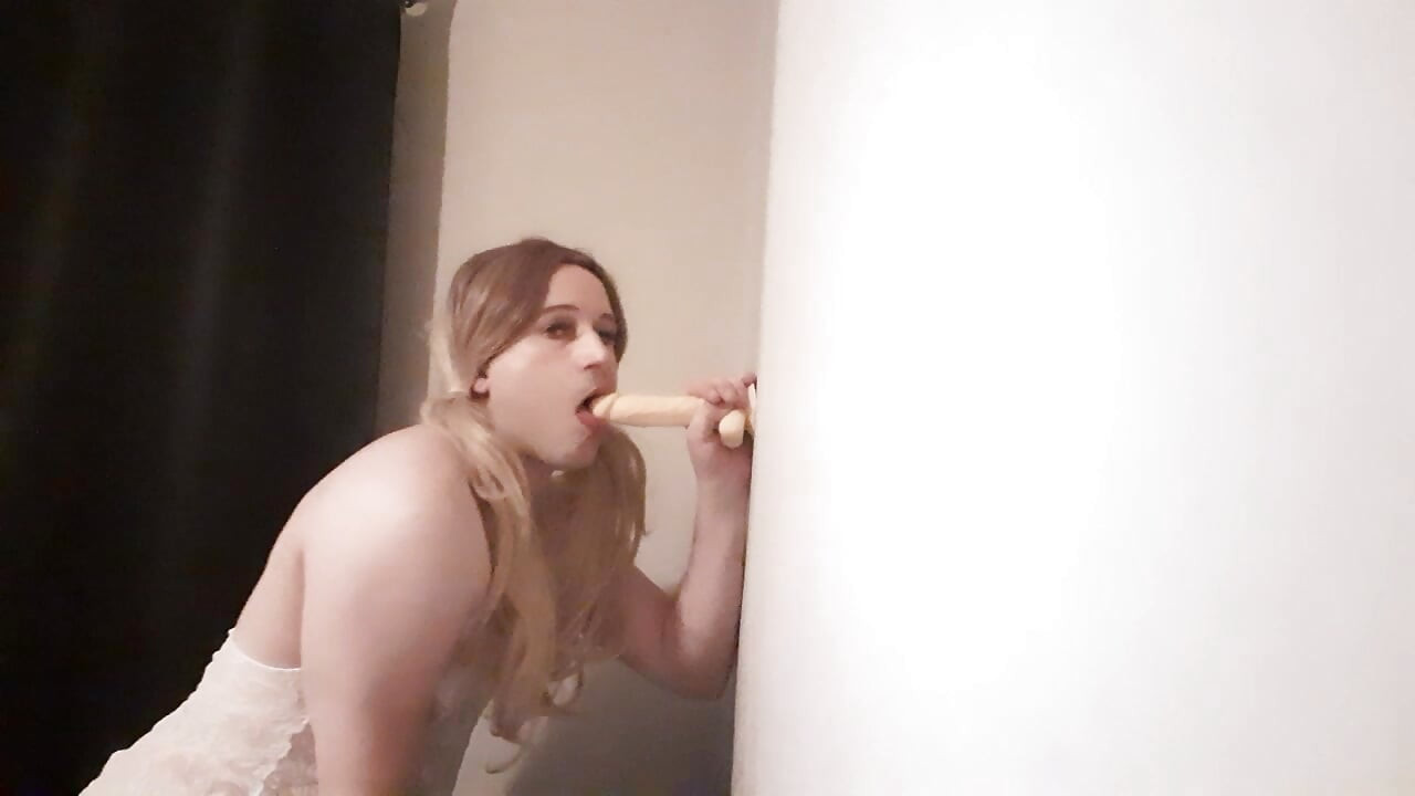 Sissy slut ass to mouth