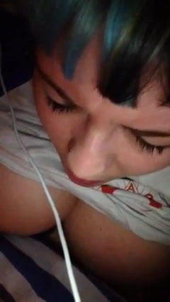 Emo cumming