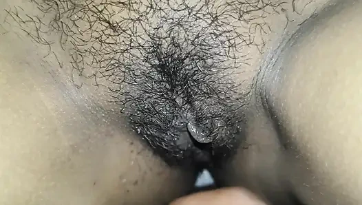 OMG! Üvey annemle yalnızım ve Hintçe sıkı yarak porno videomu sikmek için yardım istedim