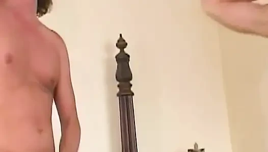 Olgun anal kraliçe yüzüne kalın döl alıyor