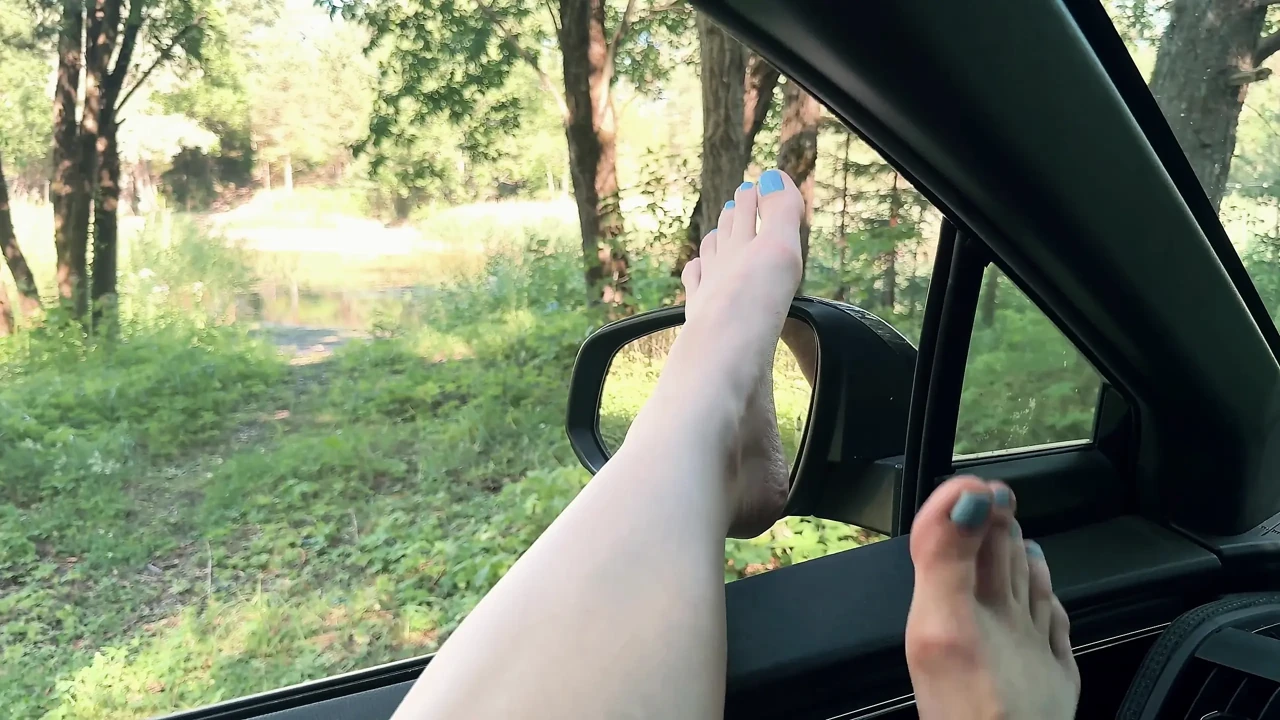 Lake Foot Worship – Stranger Licks Ass & Pussy to Orgasm