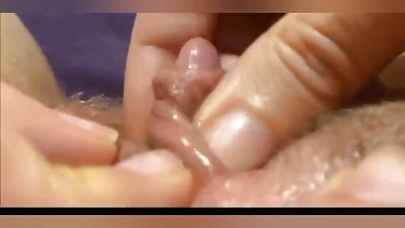 HUUUUUUGE MOKRA ŁECHTACZKA DLA KOMPILACJI TATUSIA