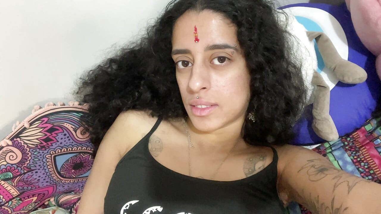 الهه پرمو با لباس خواب سکسی