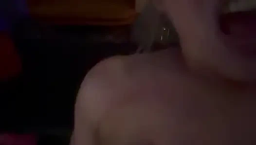 Geile Bekannte von meiner Nachbarin gefickt