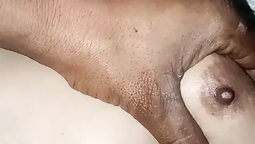 Indian thin-waisted quenching thirst