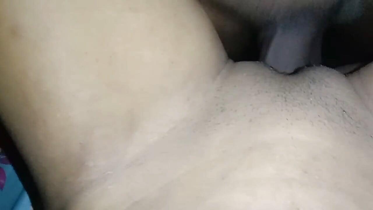 Deshi 处女第一次被大鸡巴看色情片