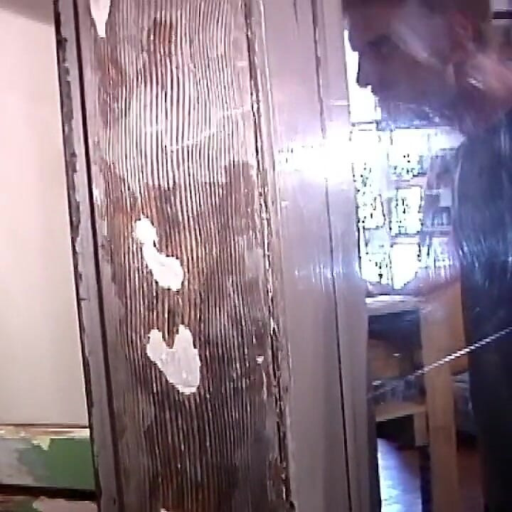 Șnururi de îmbrăcăminte legate la ochi și ejaculare - partea 1