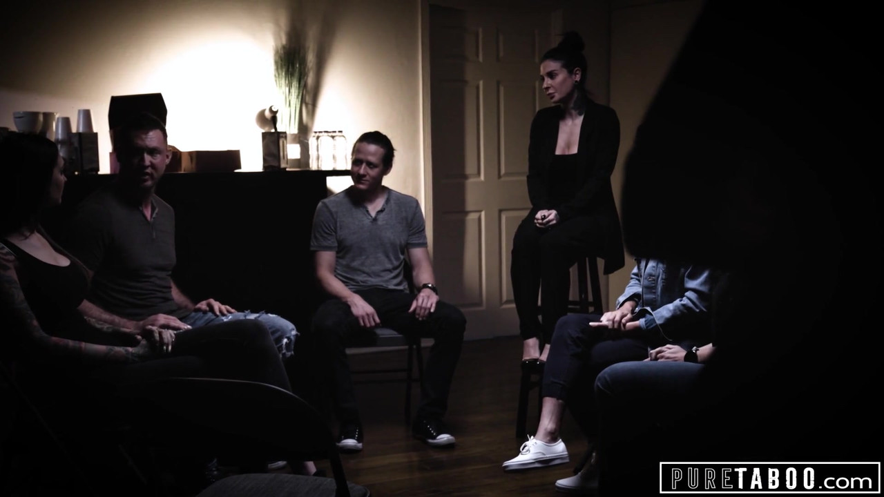 純粋なタブー、セクシートランスガールが悲しみの男をやる