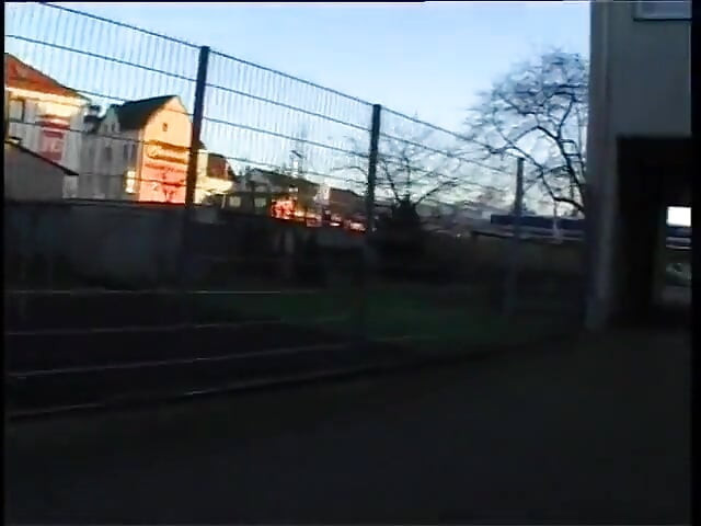 Memek gadis rambut pirang dientot habis-habisan sama banyak kontol yang berbeda