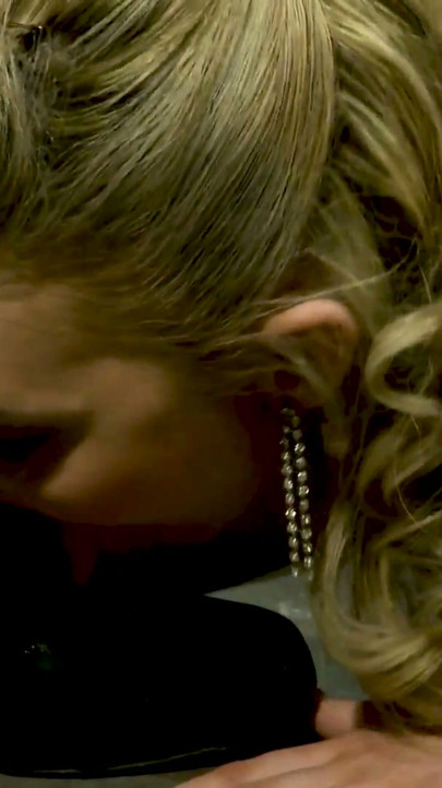 Freira Dominatrix Safada Angel Long Fode o Gozo Fora da Katie | Clip 1