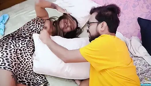 Step sister ko kapde ki lalach me ghori bna kar pel diya