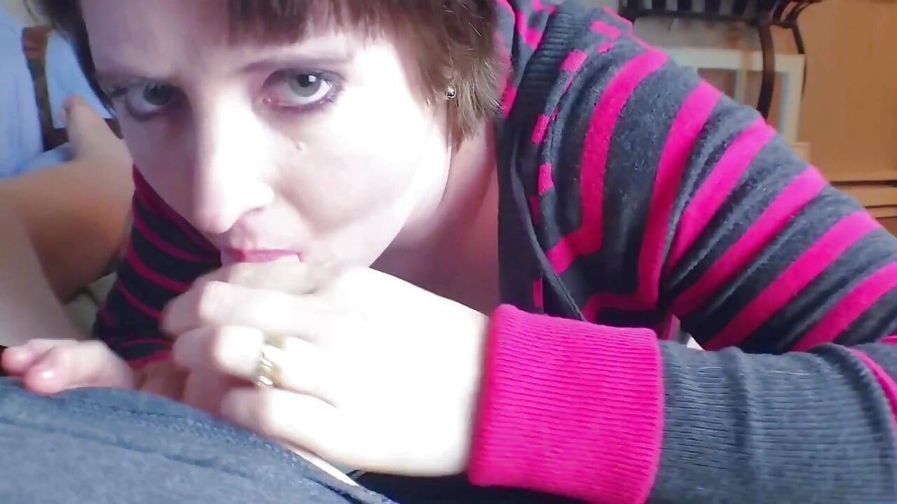 Mamă vitregă amatoare mama vitregă cea mai bună muie din toate timpurile, VEDERE LA PERSOANA 1