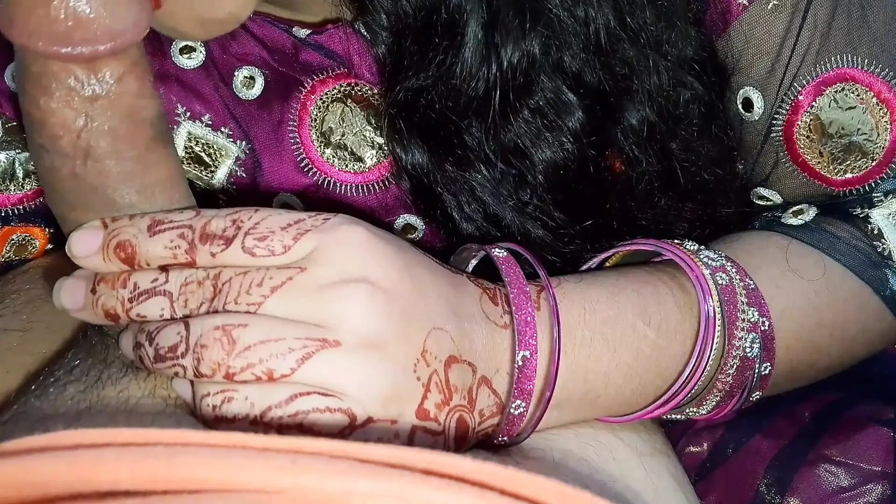 继妹准备去参加她朋友的婚礼，但继兄故意推迟了她