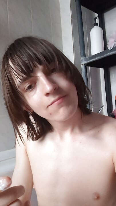littel jerking off vid