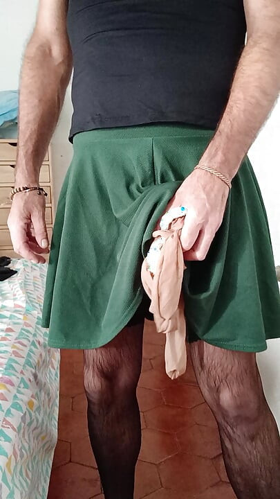 Crossdressing at home - Thursday 18:50