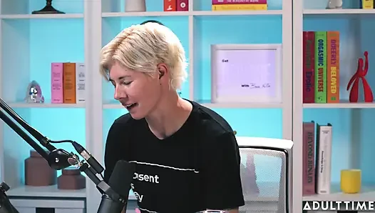 Lilly Bell teşhircilik, seks ve güçlendirme | Adult Time Podcast