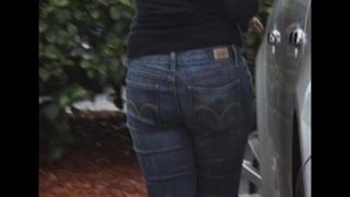 Public Booty Slideshow - BBWs MILFs BABEs